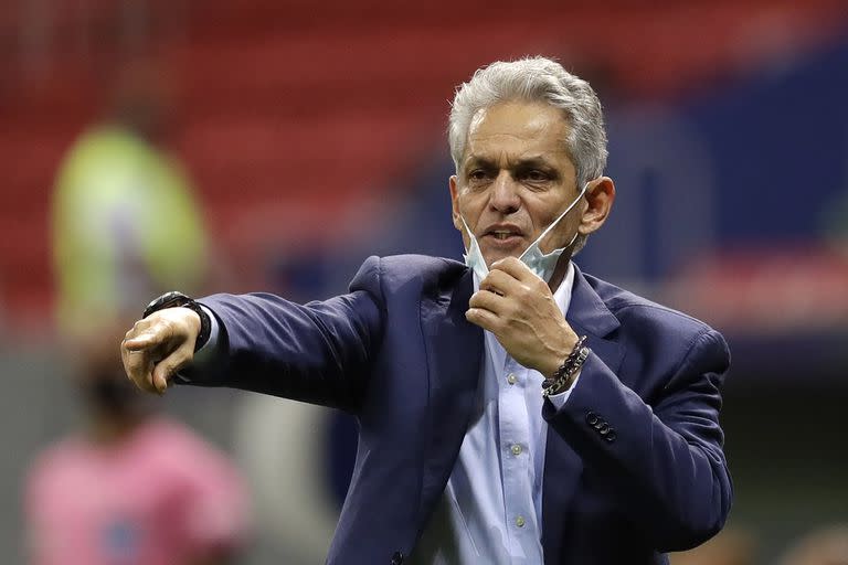 Reinaldo Rueda, DT colombiano que dirigió a Chile y le hizo el puente a Robbinson