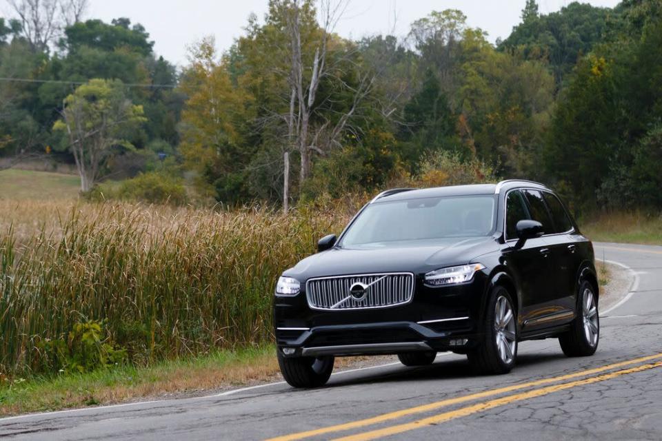 2016 Volvo XC90 (10)