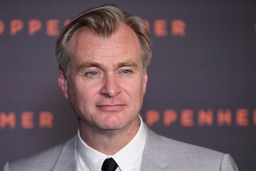 Por ‘Oppenheimer’ Christopher Nolan se convierte en uno de los cineastas mejor pagados