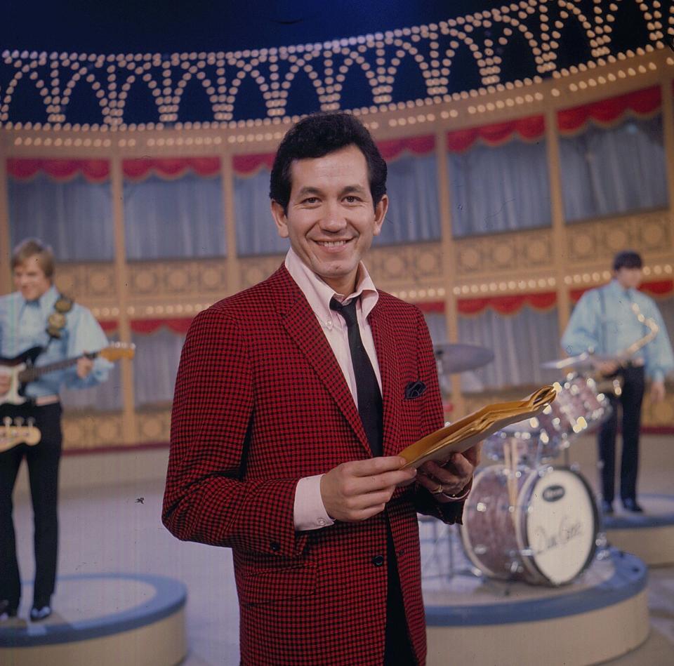 Trini Lopez on the set of the 'Hippodrome Show' on television in 1968 - Popperfoto via Getty