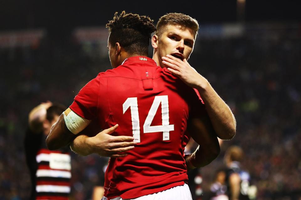 Anthony Watson celebrates with Owen Farrell 