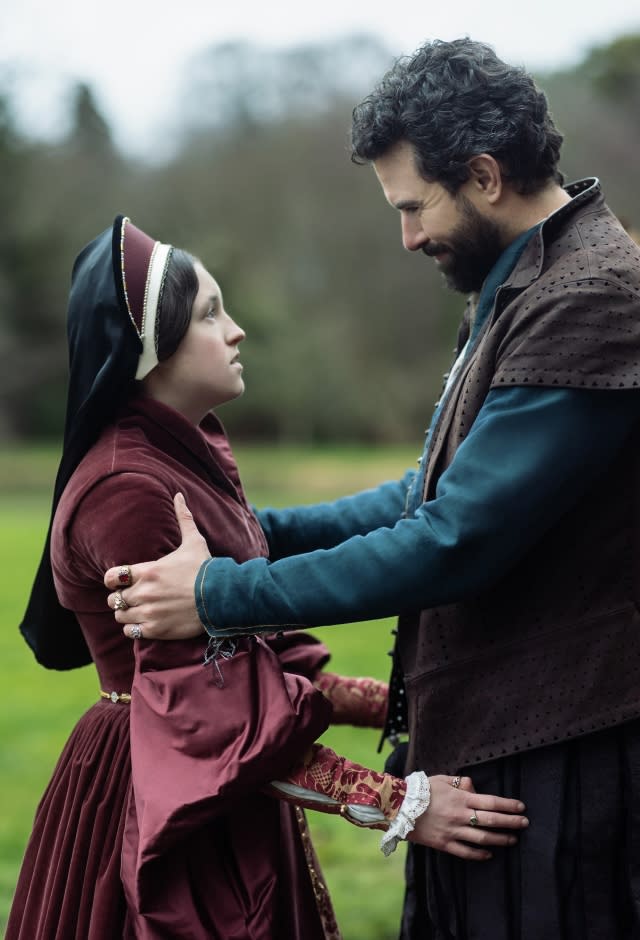 Bella Ramsey as Lady Jane Grey, Tom Cullen as Thomas Seymour in ‘Becoming Elizabeth’ - Credit: Nick Briggs / ©Starz / Courtesy Everett Collection.