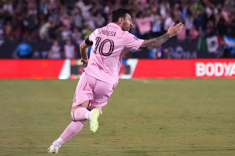 Lionel Messi festeja goles y disfruta en sus primeras semanas en Inter Miami; el equipo está en cuartos de la Leagues Cup