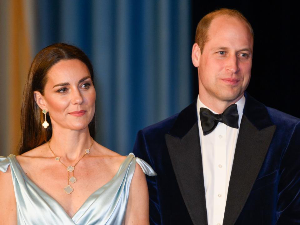 NASSAU, BAHAMAS - MARCH 25: (UK OUT FOR 28 DAYS) Prince William, Duke of Cambridge and Catherine, Duchess of Cambridge attend a reception hosted by the Governor General at Baha Mar Resort on March 25, 2022 in Nassau, Bahamas. 