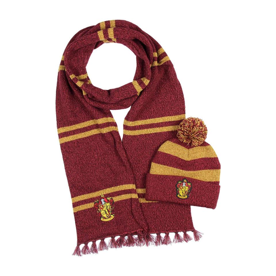 Harry Potter Gryffindor House Scarf & Pom Beanie Set