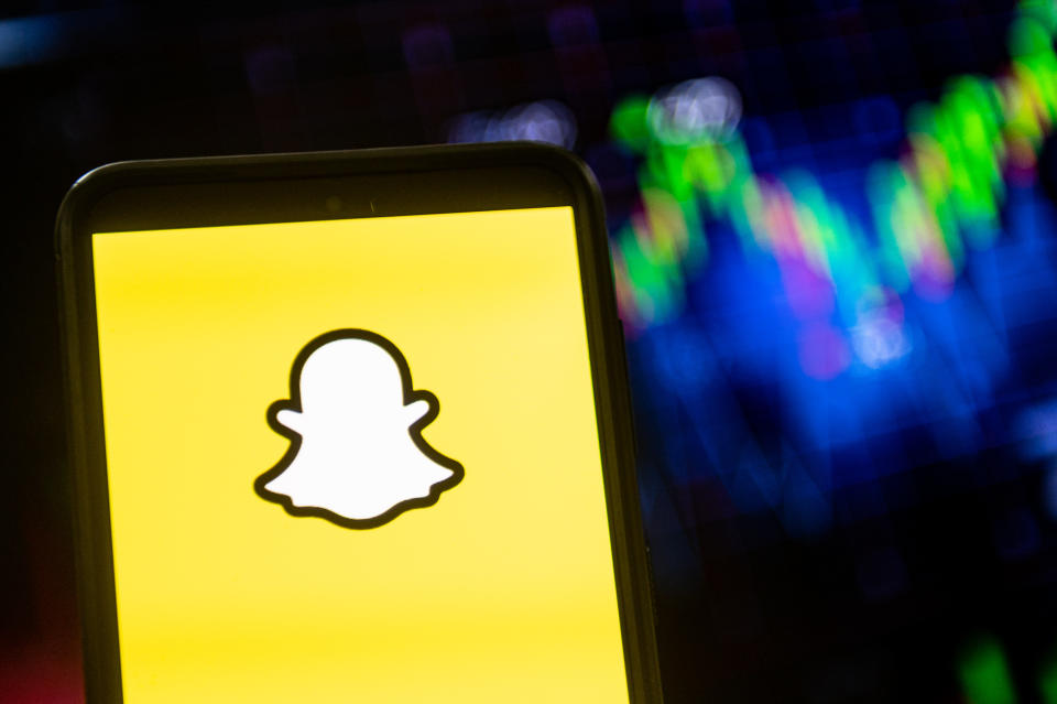 POLAND - 2022/09/02: In this photo illustration a Snapchat logo seen displayed on a smartphone. (Photo Illustration by Mateusz Slodkowski/SOPA Images/LightRocket via Getty Images)