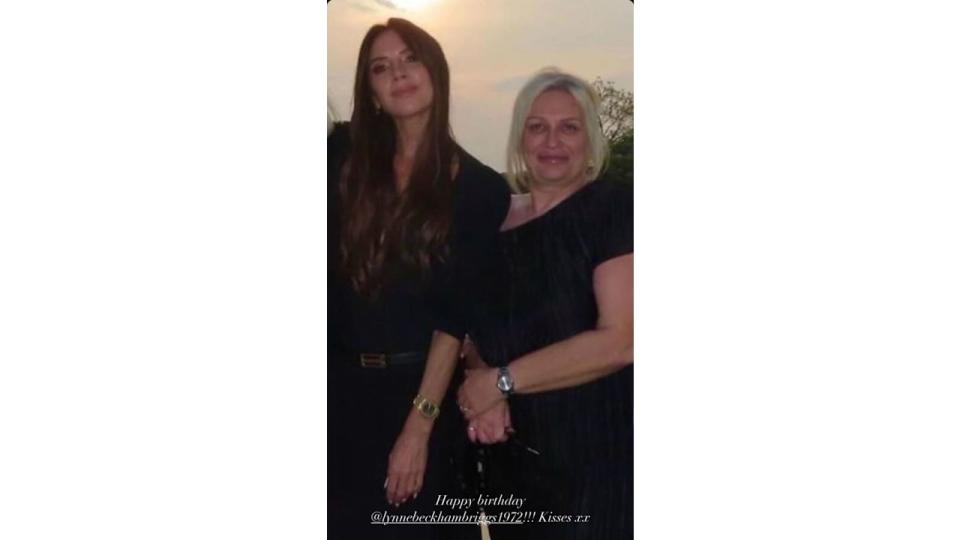 VB shared a fabulous photo alongisde her sister-in-law