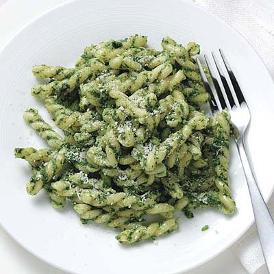 Kale-Walnut Pesto Pasta