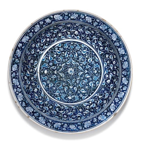 A highly important blue and white Iznik pottery charger, Turkey, circa 1480 (1)  - Credit: © Sotheby's