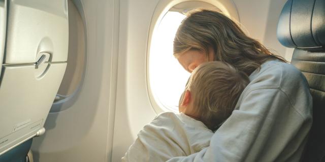 Should a Plane Passenger Give Up Their Seat So a Family Can Sit