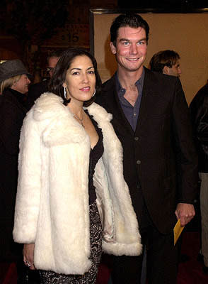 Jerry O'Connell and gal at the Hollywood premiere of Warner Brothers' The Majestic