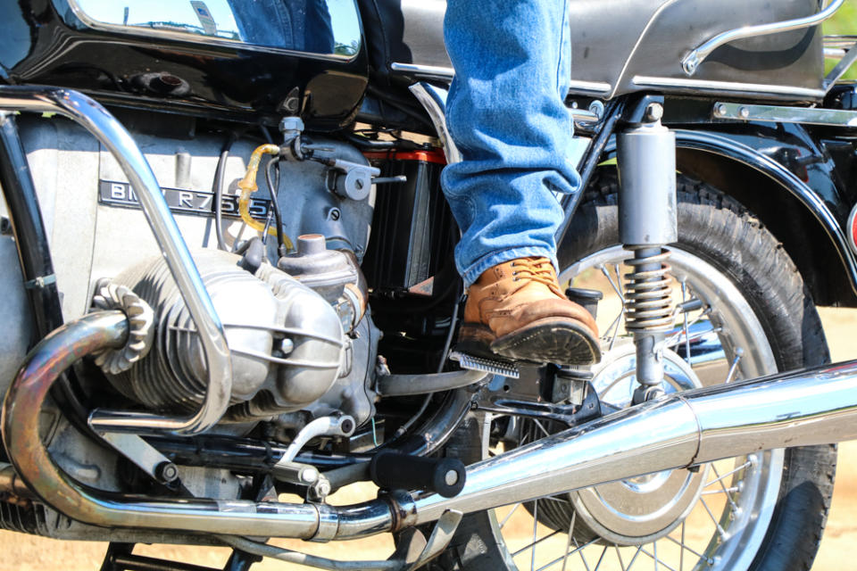 With both the crankshaft and transmission inline with the frame, the kickstart moves perpendicular to the motorcycle.