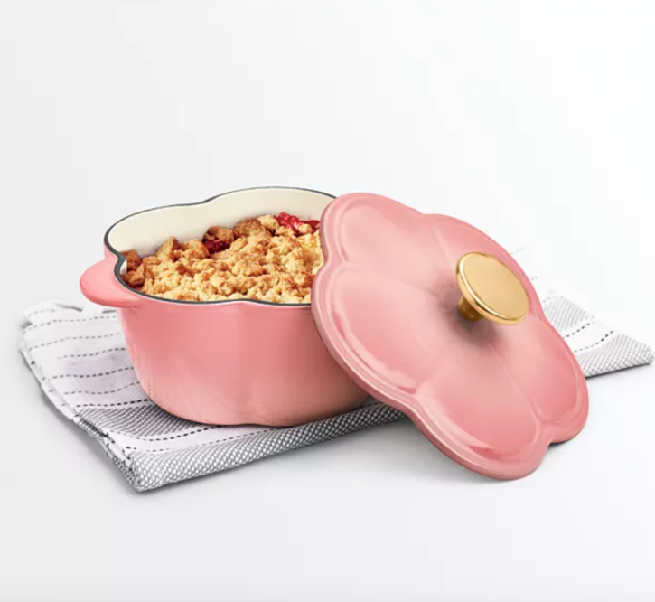 Le Creuset Cast-Iron Heart-Shaped Dutch Oven ($150), 23 Products to Make  Your Kitchen Look Pretty in (Millennial) Pink