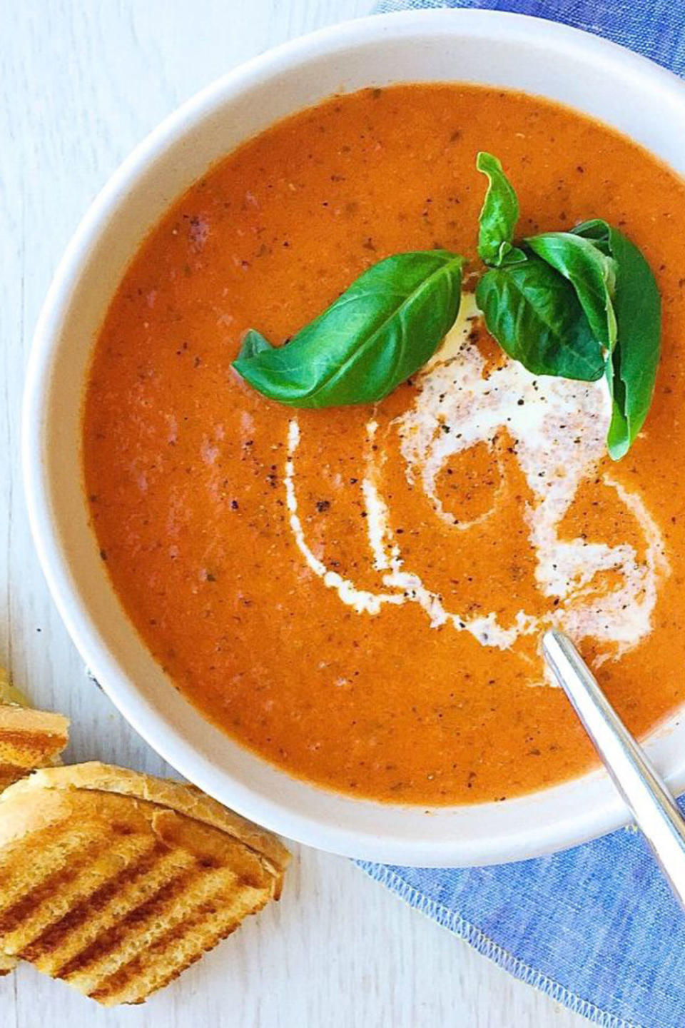 Creamy Tomato Basil Soup with Grilled Cheese Bites