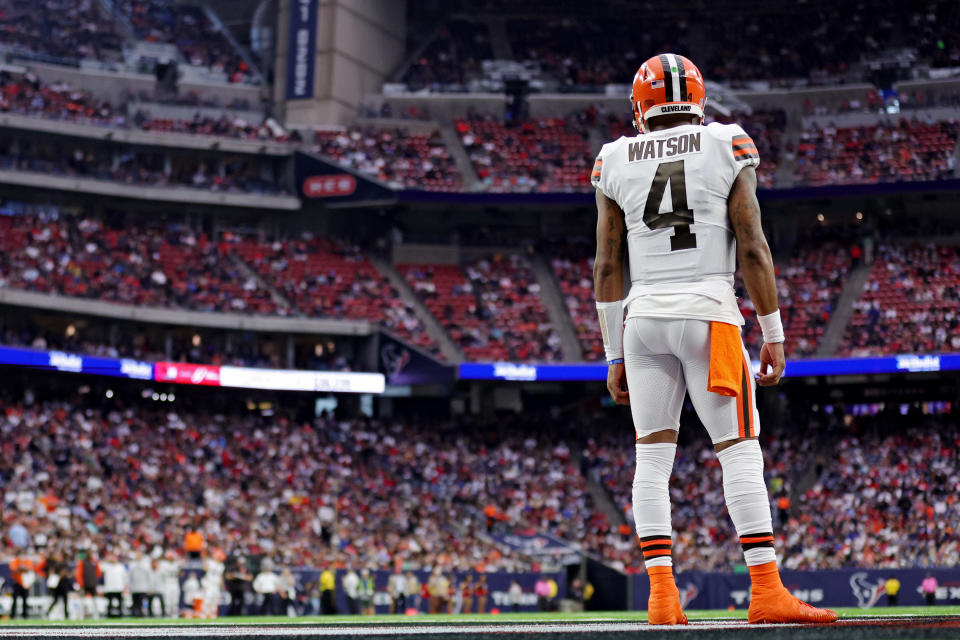 Deshaun Watson Struggles In Return From Sexual Misconduct Investigation But Browns Defense