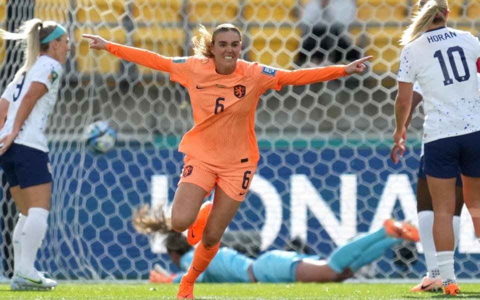 Jill Roord celebrates her goal - US women&#39;s team refuse to sing national anthem before World Cup draw with Netherlands