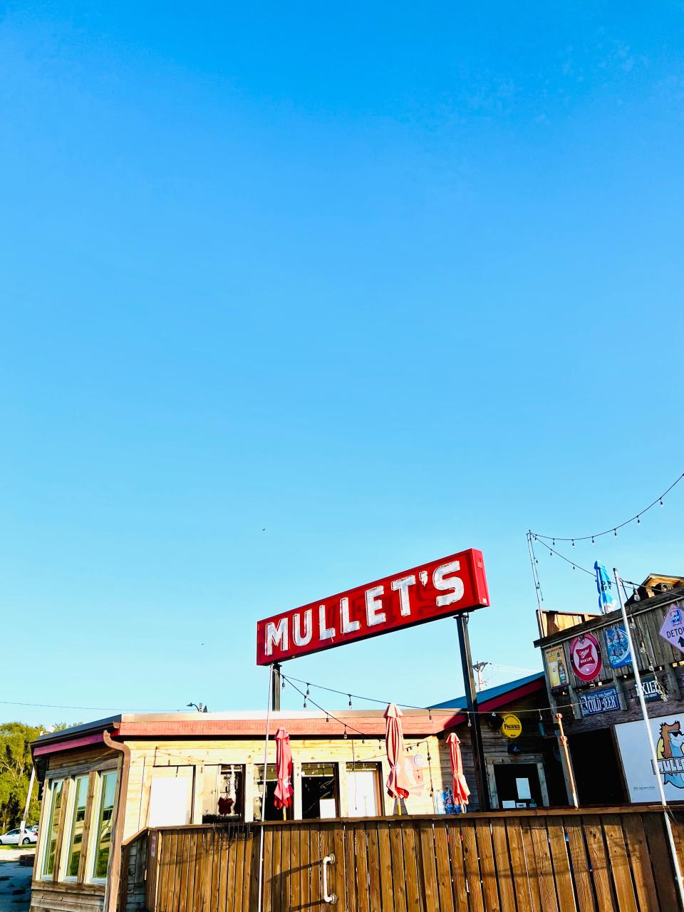 The exterior of Mullet's, a Des Moines staple and one of my favorites.