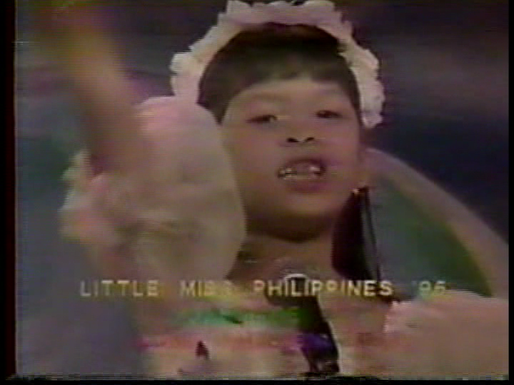 Pauleen Luna introduces herself during the 1995 Little Miss Philippines. (Screen grab from Eat Bulaga video, used with permission)