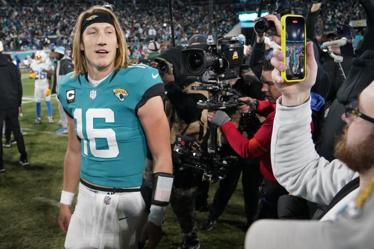 Jaguars QB Trevor Lawrence doubts loudness of Arrowhead Stadium