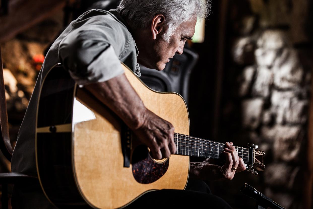 Singer and songwriter Verlon Thompson performs on the set of Barnegie Hall.