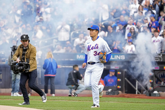 Kodai Senga mystifies Marlins to win home debut with Mets - The Boston Globe