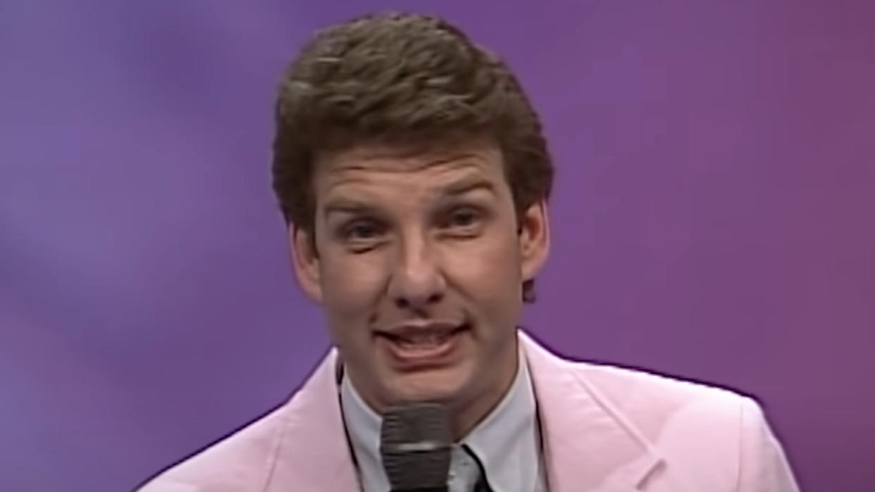  Marc Summers in pink jacket hosting Double Dare 