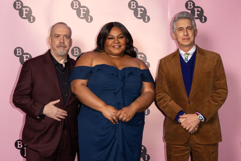 paul giamatti davine joy randolph and alexander payne all standing side by side