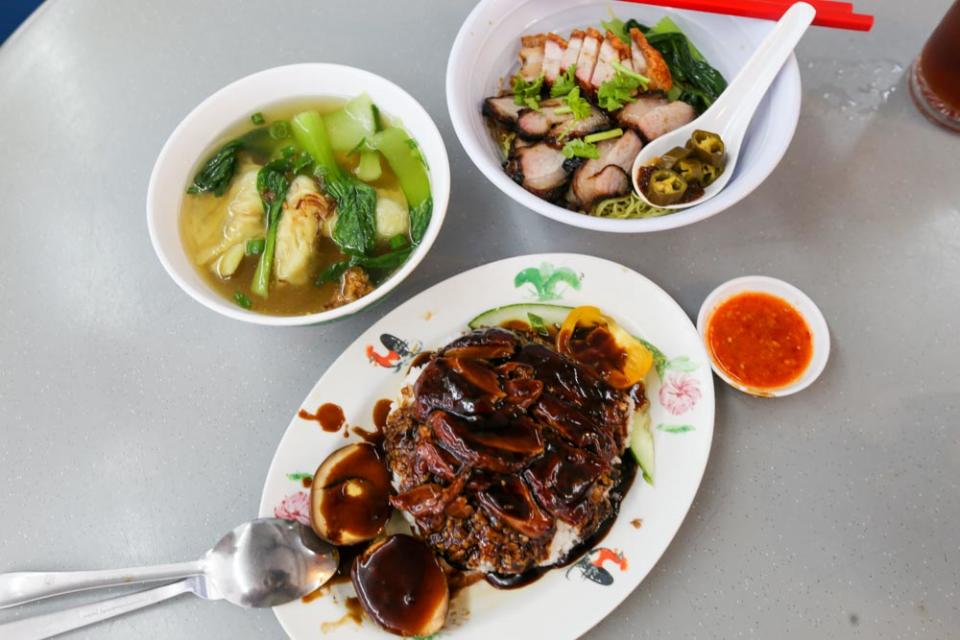 Photo of duck rice, dumpling soup and noodles