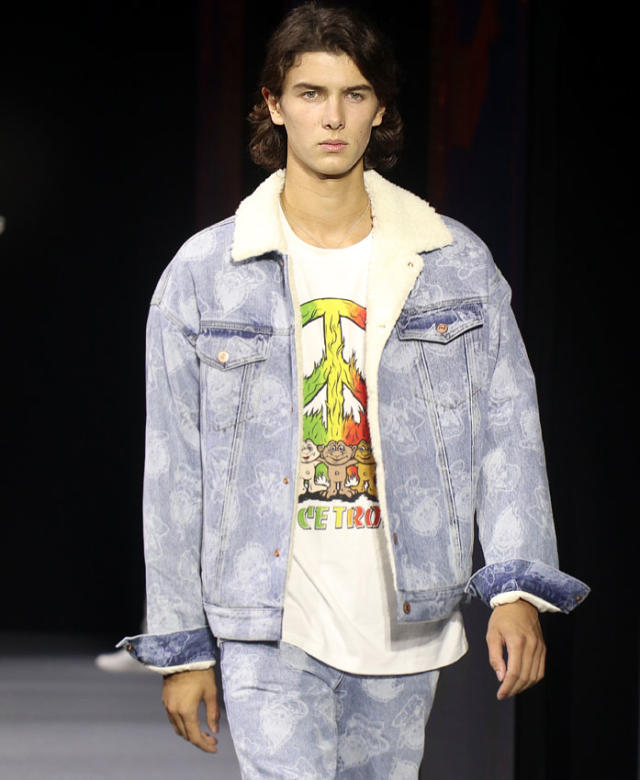 Hermano de Bad Bunny debuta como modelo en New York Fashion Week - Primera  Hora