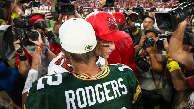 Aaron Rodgers edges Tom Brady as Green Bay Packers hold off Tampa