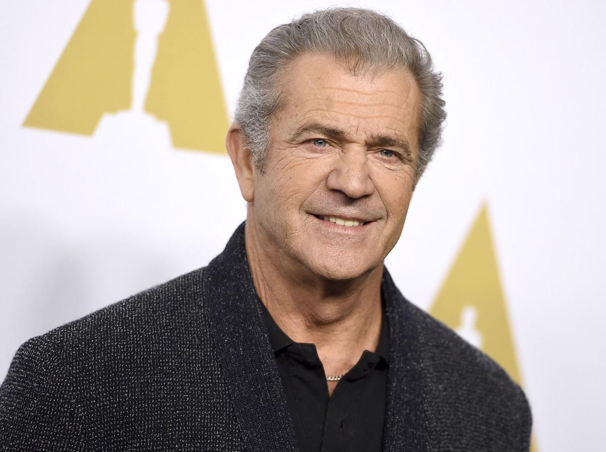 Winona Ryder Accuses Mel Gibson Of Making Anti Semitic Comments As His Rep Says Shes Lying 3371