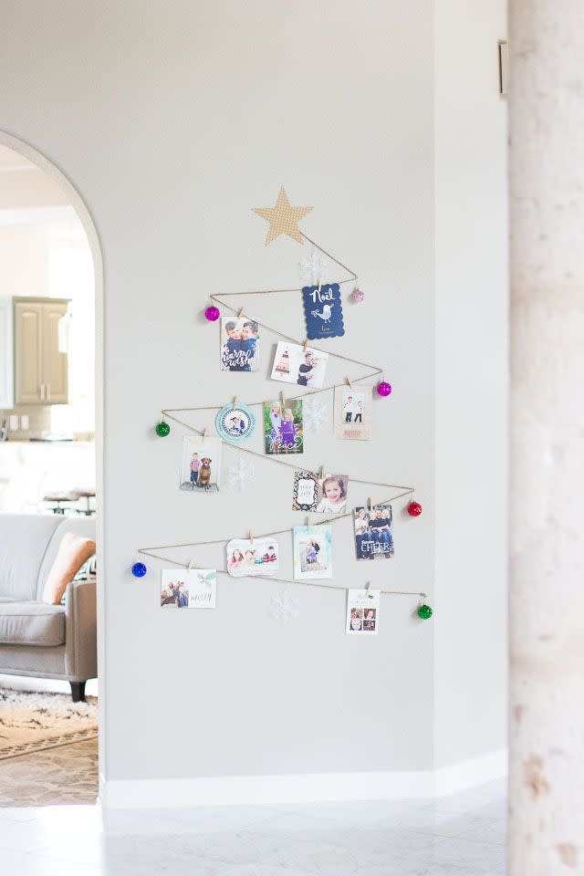 12) O Christmas Card Tree