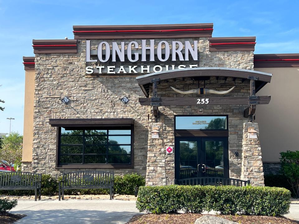 longhorn steakhouse exterior