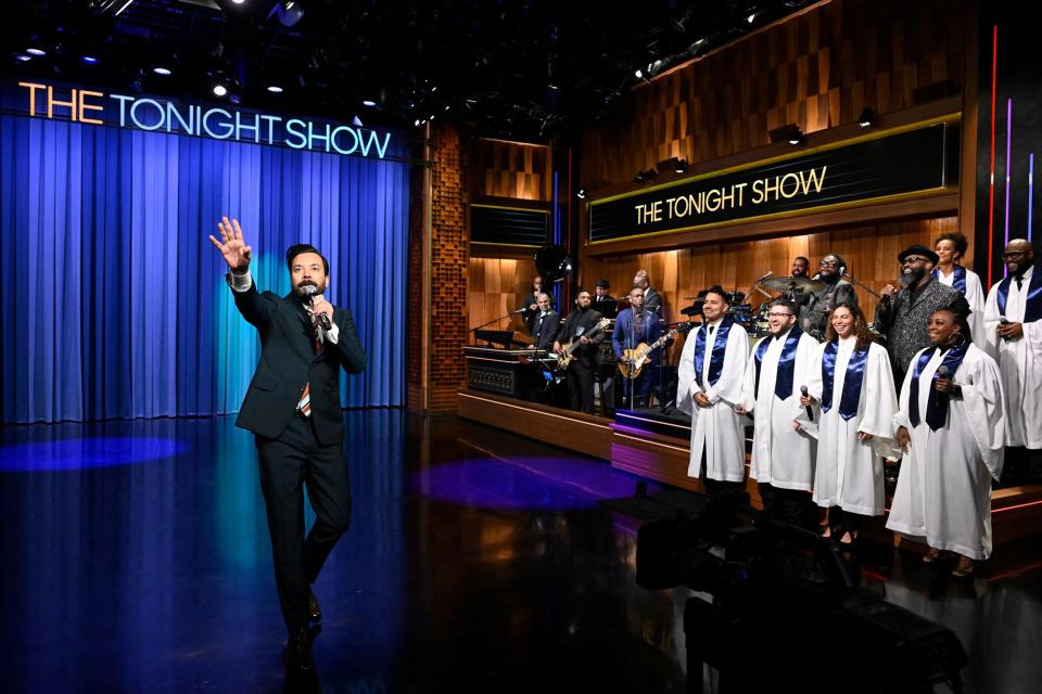 THE TONIGHT SHOW STARRING JIMMY FALLON -- Episode 1747 -- Pictured: (l-r) Host Jimmy Fallon with The Roots and a choir during the Monologue on Wednesday, November 16, 2022