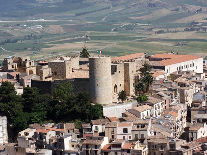 Salemi in Sicily (Wikimedia/Giacomocostaphoto)