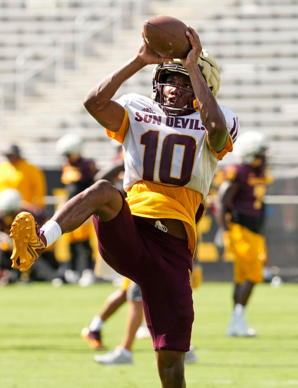 Aug 8, 2023; Tempe, Arizona, USA; Arizona State defensive back Ed Woods (10) during football practice at Mountain America Stadium. Mandatory Credit: Rob Schumacher-Arizona Republic