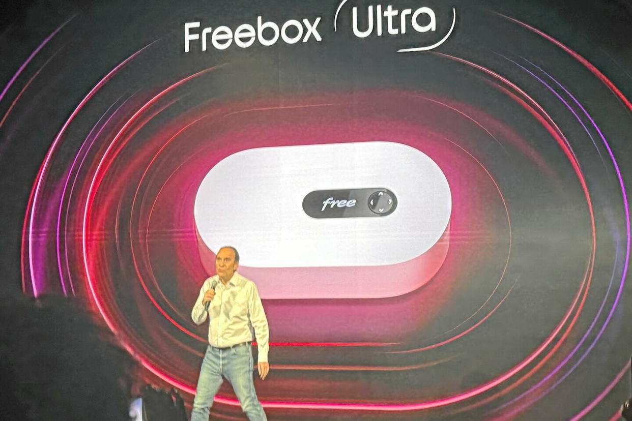 Le patron de Free, Xavier Niel, présente la nouvelle Freebox Ultra, mardi 30 janvier 2024 à Paris.  - Credit:Guillaume Grallet et Guerric Poncet / Le Point