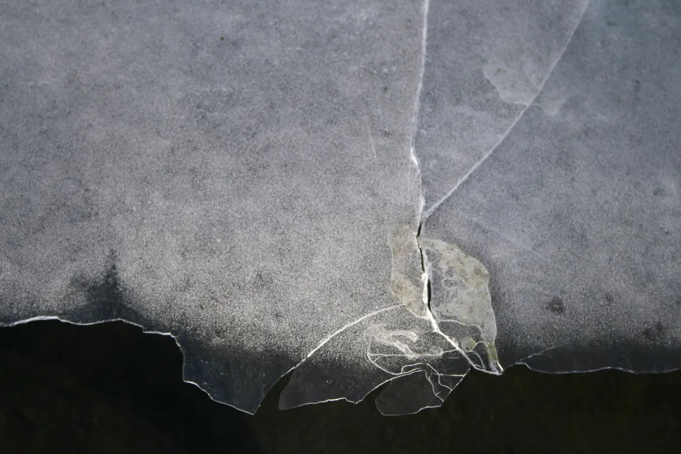 Cracks in the markets and the US economy are beginning to show, according to one strategist (Courtesy: Getty Images)