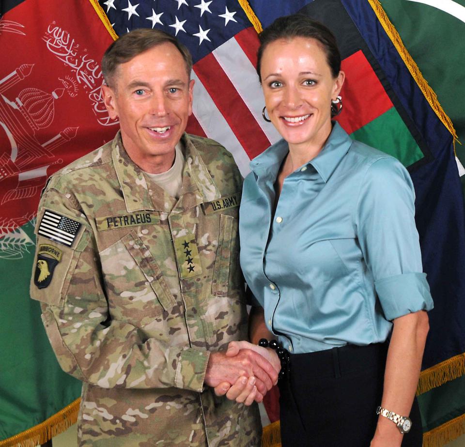 david_petraeus_and_paula_broadwell