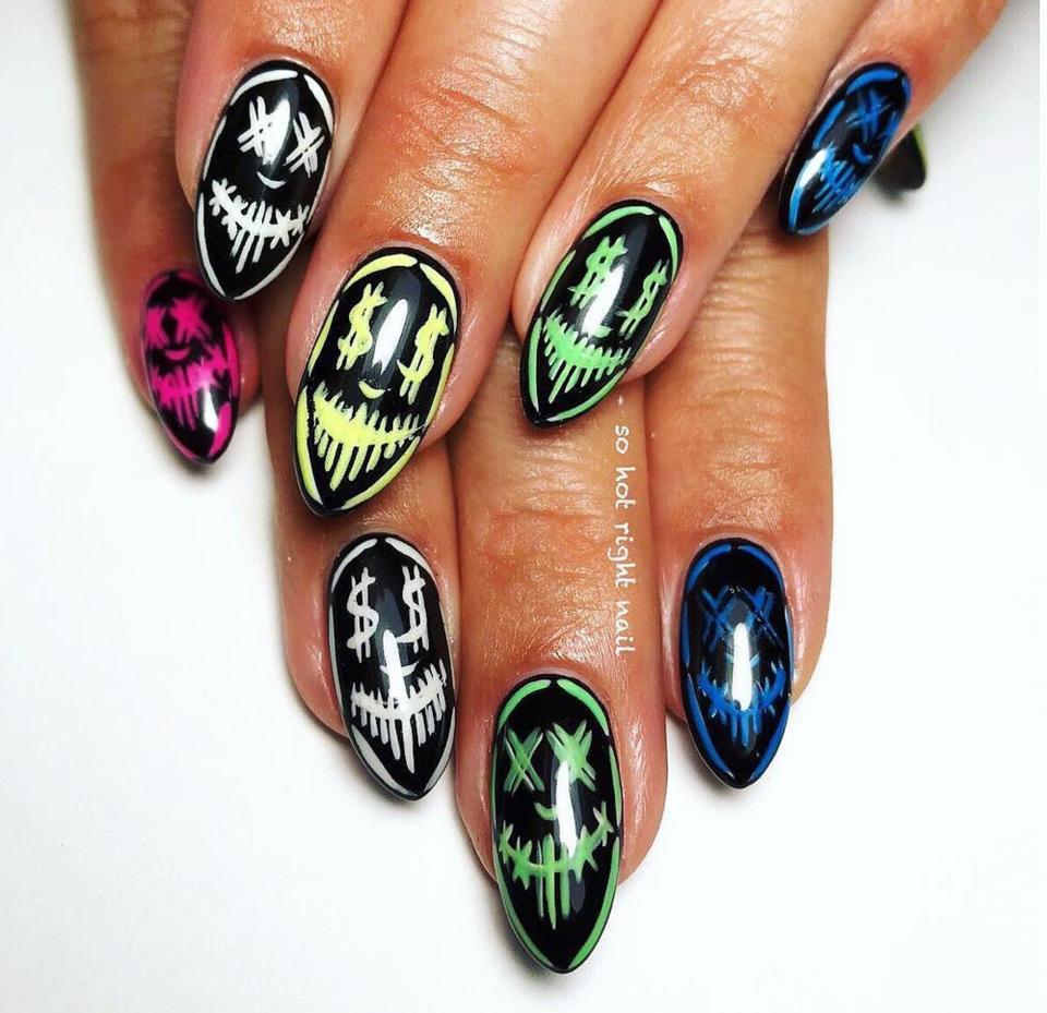 Halloween nails