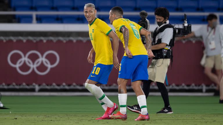 Richarlison marcó tres goles ante Alemania en el debut olímpico