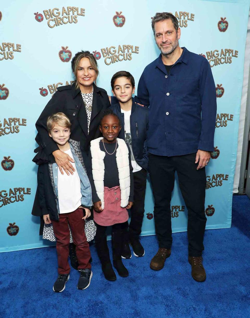 Mariska Hargitay, Peter Hermann and family