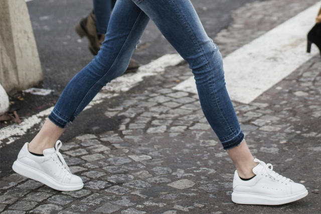 Think Simple: A White Tee, Mom Jeans, and Strappy White Sandals