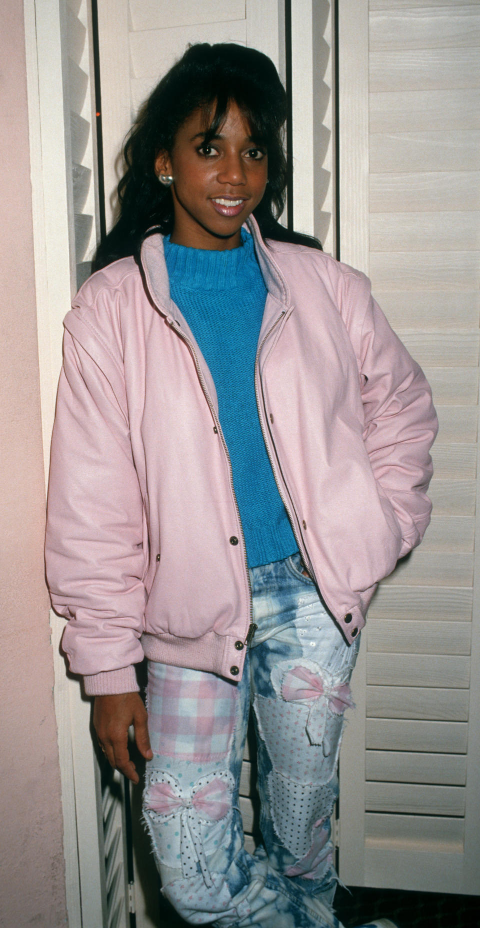 Holly Robinson is seen at the Los Angeles "Feed The Valley Homeless Benefit" in December 1987