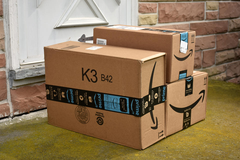 Amazon-Pakete werden Mitte Oktober ganz besonders auf Reisen gehen. (Bild: Getty Images)