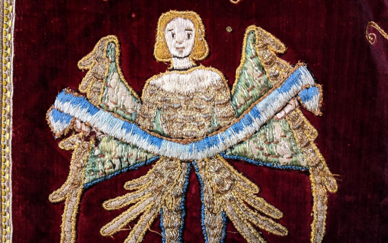 An embroidered angel on a chasuble from 1490