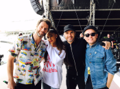 <p>Take That posted this backstage pic with Ariana Grande while preparing for the gig. (Twitter) </p>