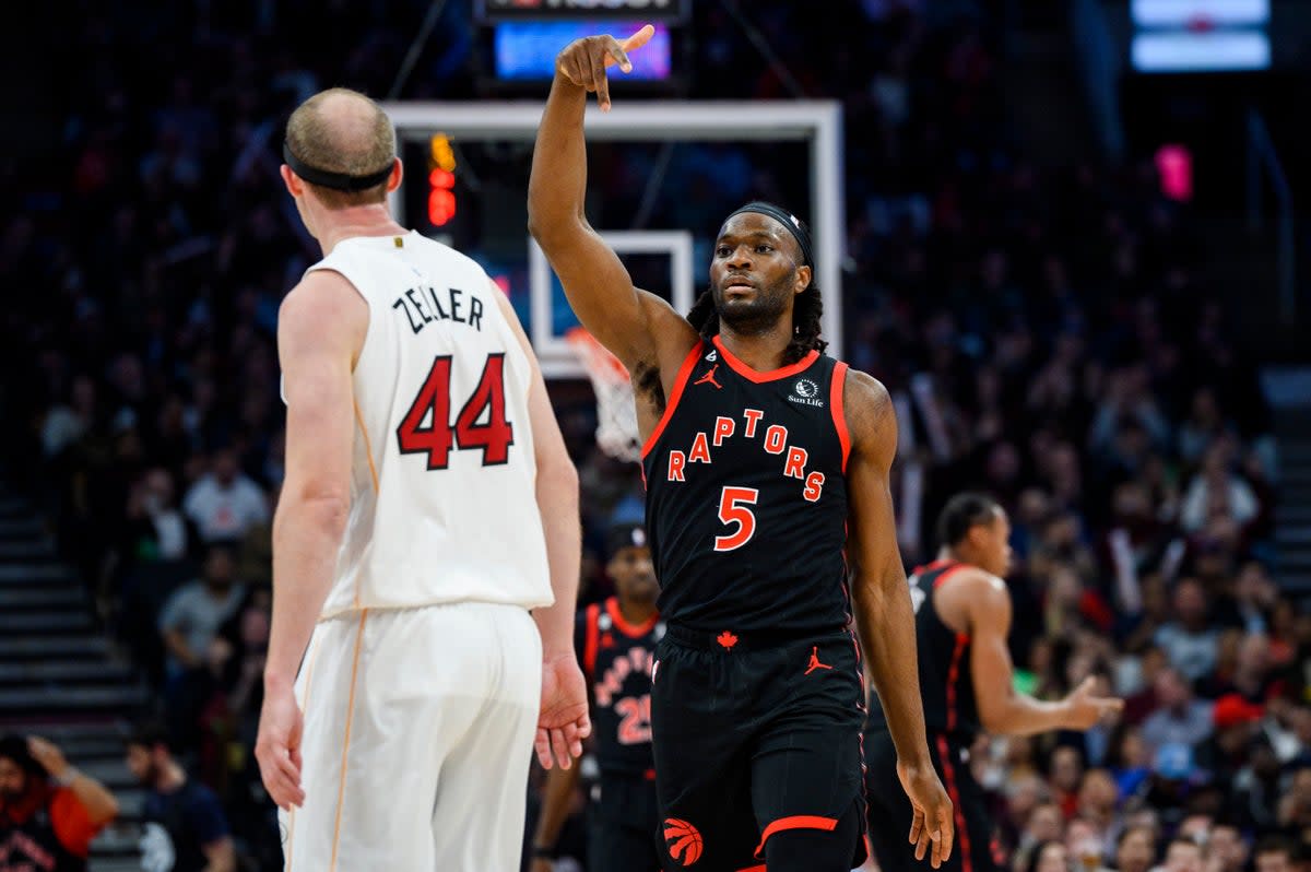 HEAT-RAPTORS (AP)