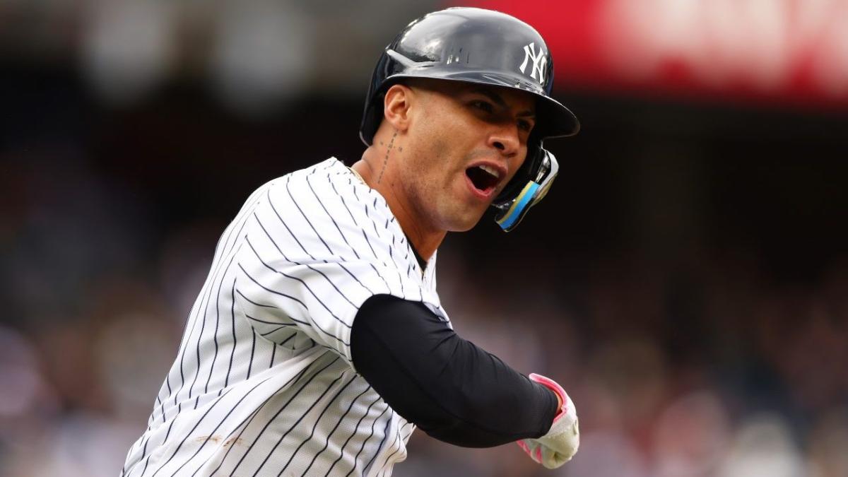 Advertisement Added to Iconic Yankees Pinstriped Jerseys