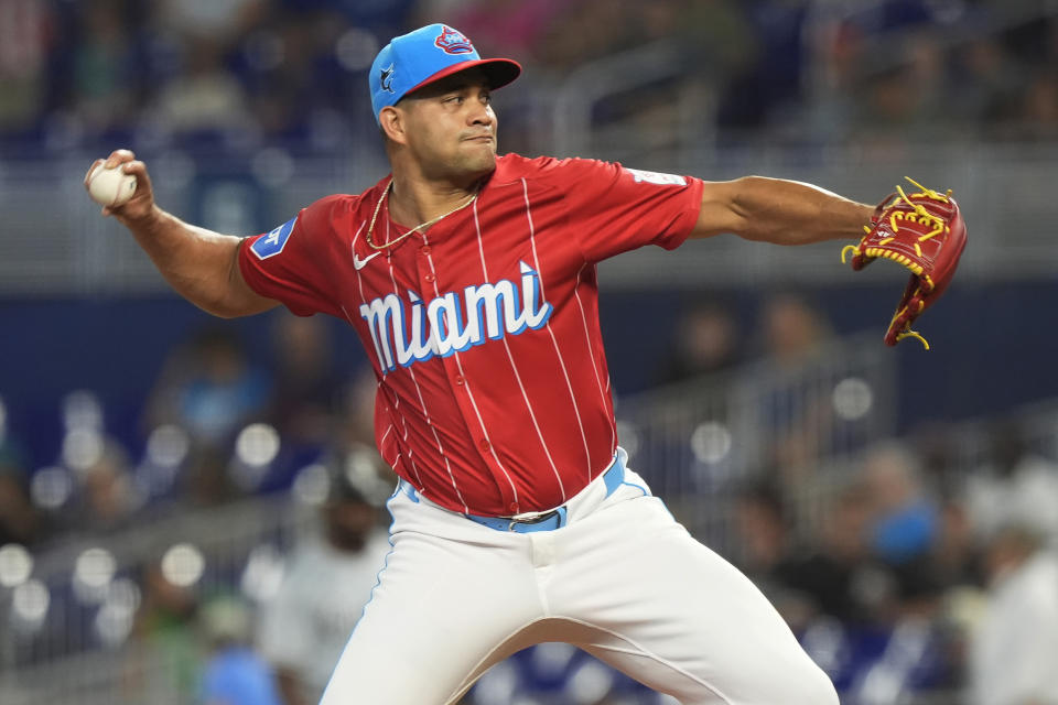 Miami Marlins starting pitcher Yonny Chirinos winds up during the first inning of a baseball game against the Chicago White Sox, Saturday, July 6, 2024, in Miami. (AP Photo/Marta Lavandier)